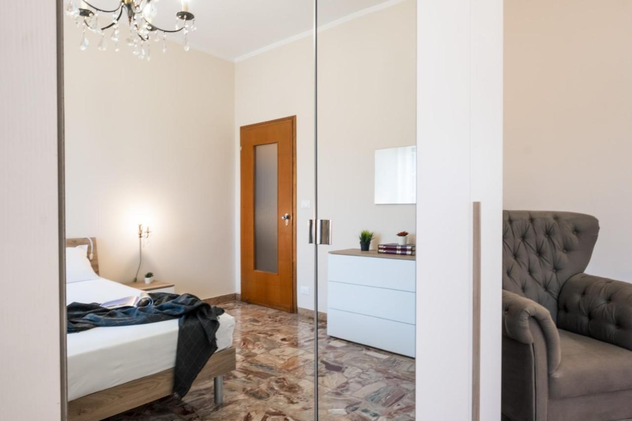 Apartment Gardappartamenti Rivo Lake View Desenzano del Garda